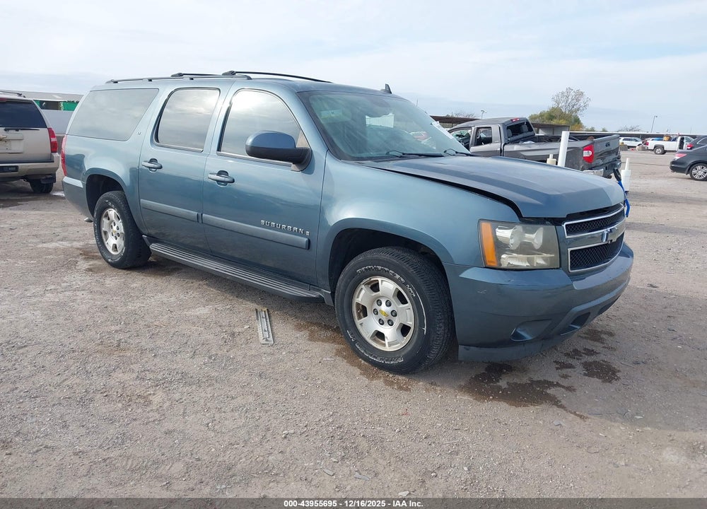 2008 CHEVROLET SUBURBAN 1500 LT VIN: 1GNFC16018R257391