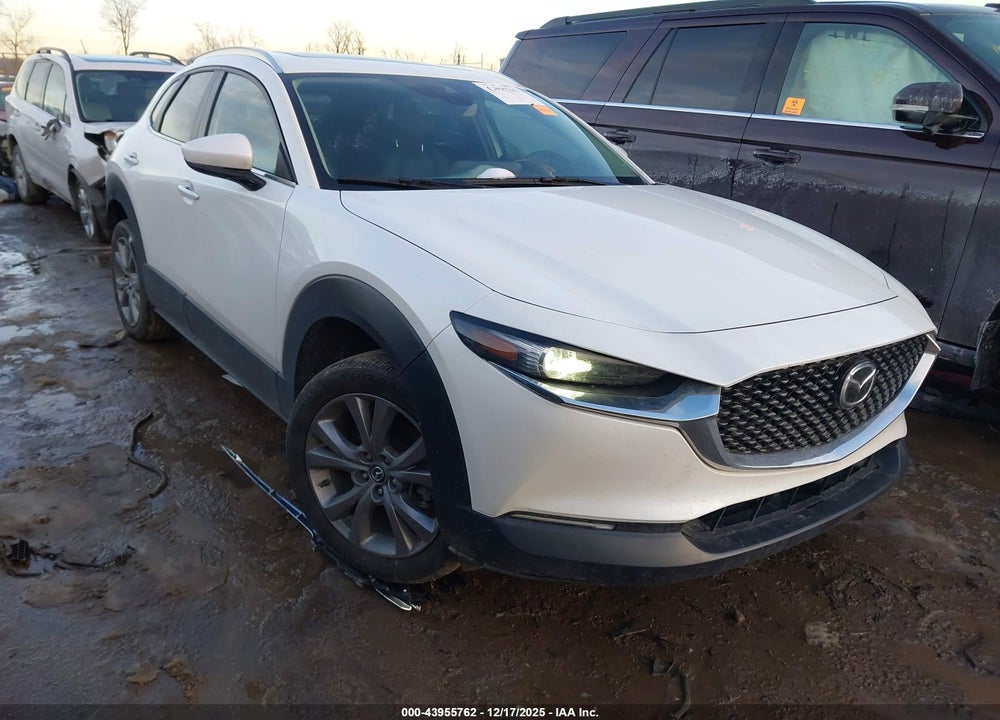 2022 MAZDA CX-30 PREFERRED VIN: 3MVDMBCLXNM424571