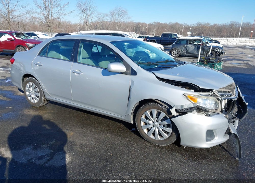 2013 TOYOTA COROLLA LE VIN: 2T1BU4EE5DC051045