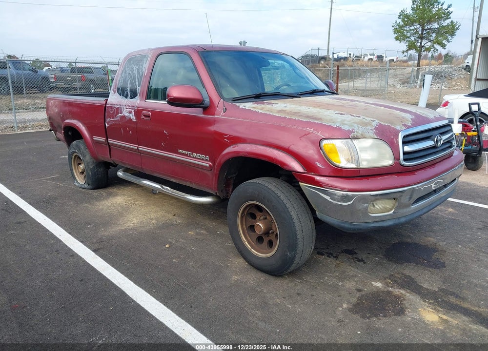 2000 TOYOTA TUNDRA LTD V8 VIN: 5TBBT4815YS096908