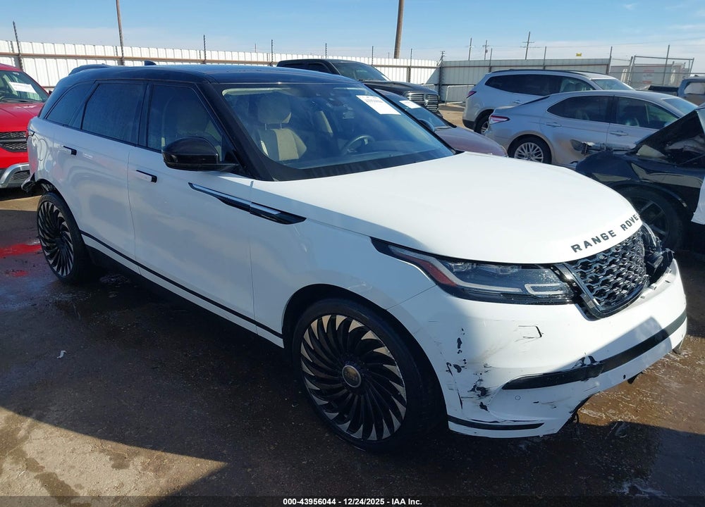 2019 LAND ROVER RANGE ROVER VELAR P250 S VIN: SALYB2EX4KA217782