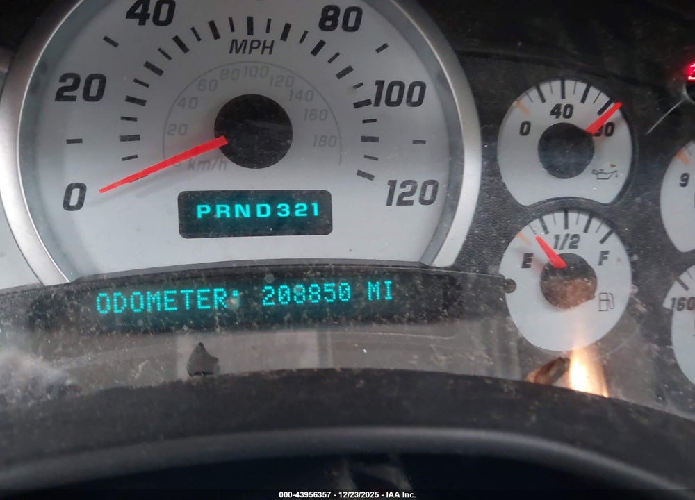 2004 HUMMER H2 VIN: 5GRGN23U54H120134