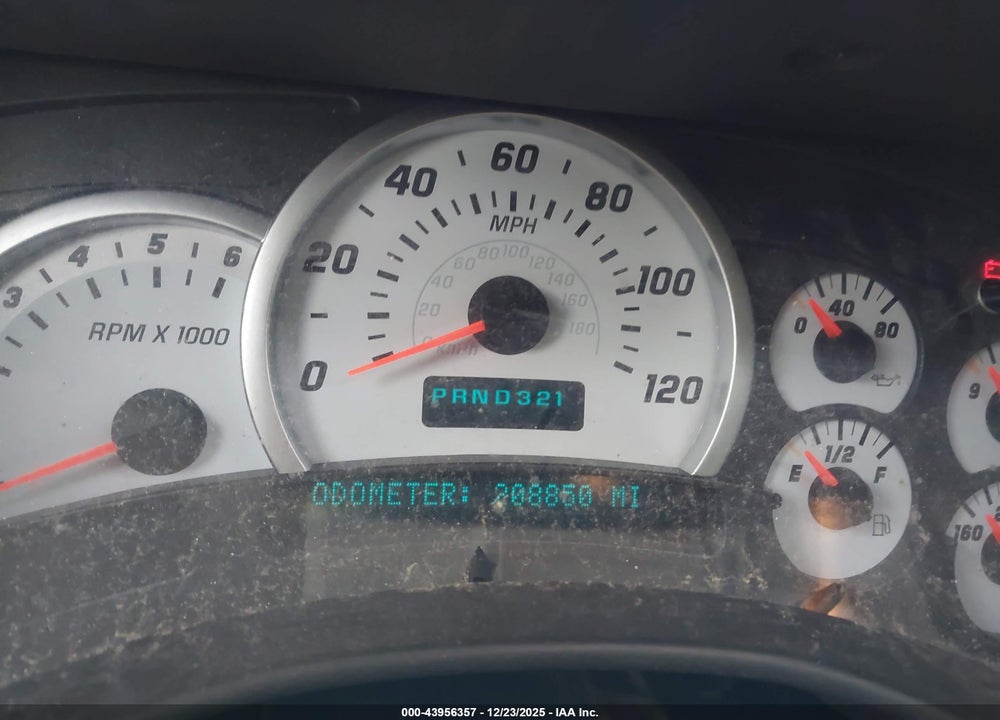 2004 HUMMER H2 VIN: 5GRGN23U54H120134