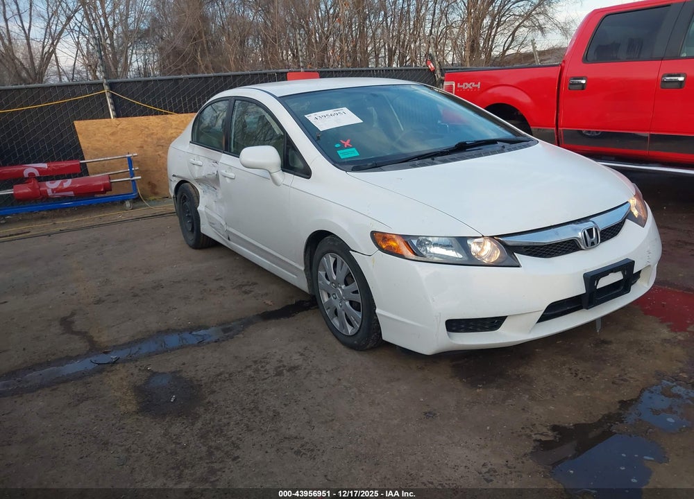 2010 HONDA CIVIC LX VIN: 2HGFA1F52AH544935