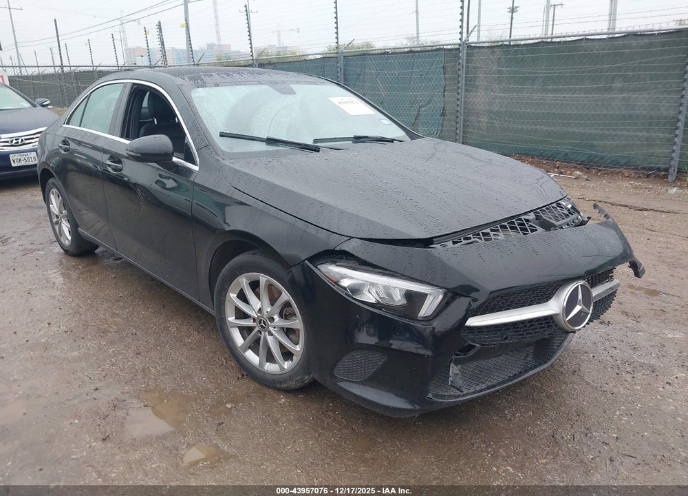 2019 MERCEDES-BENZ A 220 VIN: WDD3G4EB7KW022559