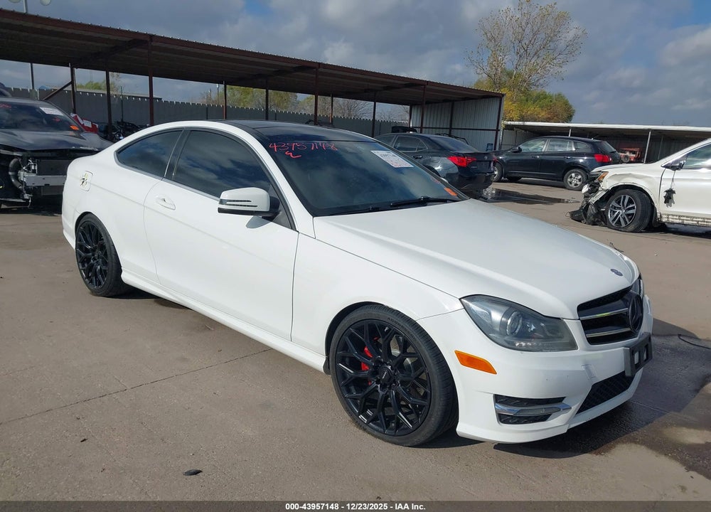 2014 MERCEDES-BENZ C 350 SPORT 4MATIC VIN: WDDGJ8JB2EG283970