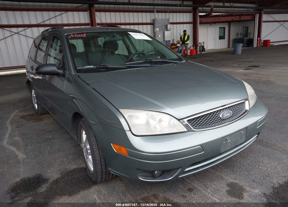2005 FORD FOCUS ZXW VIN: 1FAFP36N85W262773
