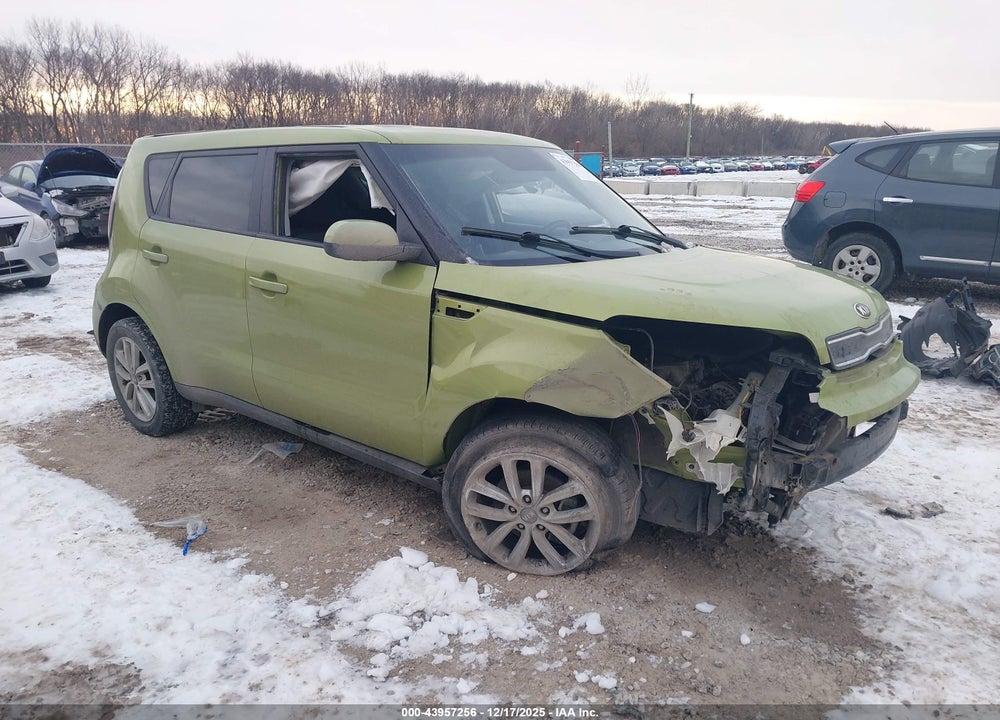 2018 KIA SOUL + VIN: KNDJP3A56J7904729