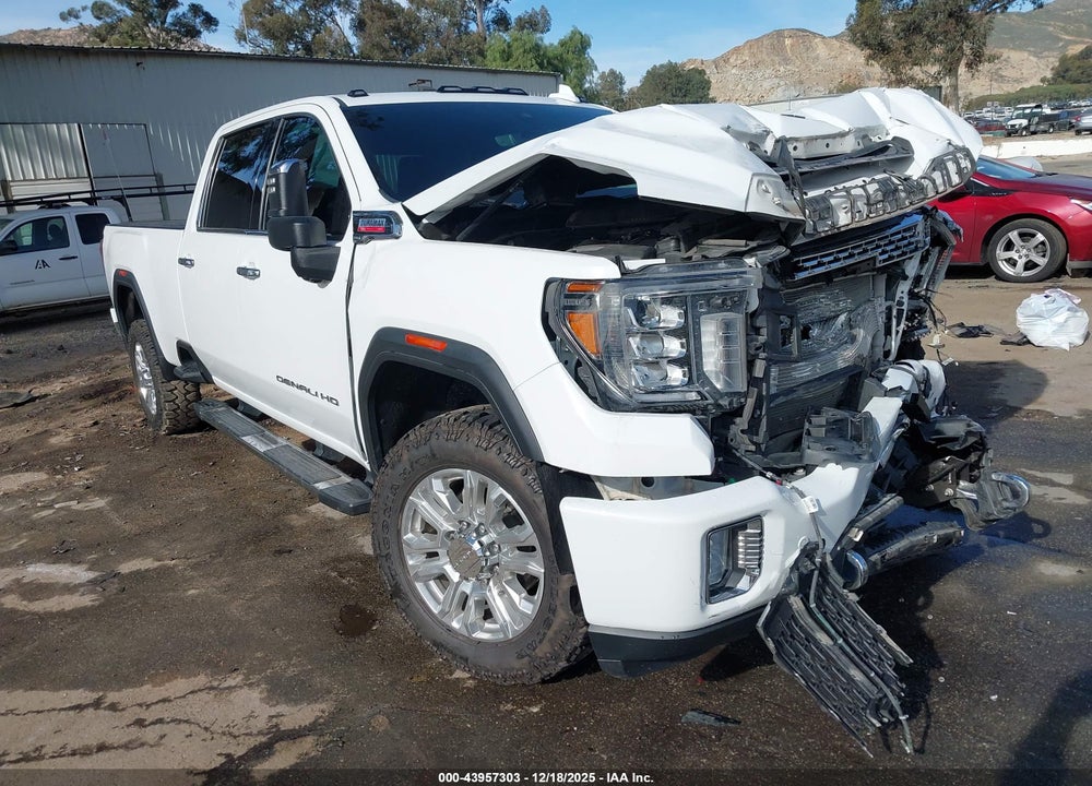 2020 GMC SIERRA 3500HD 4WD  LONG BED DENALI VIN: 1GT49WEY0LF173897