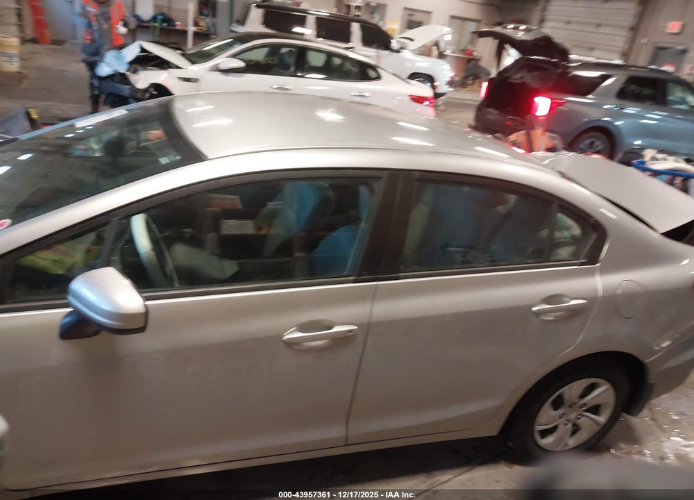2014 HONDA CIVIC LX VIN: 19XFB2F57EE218518