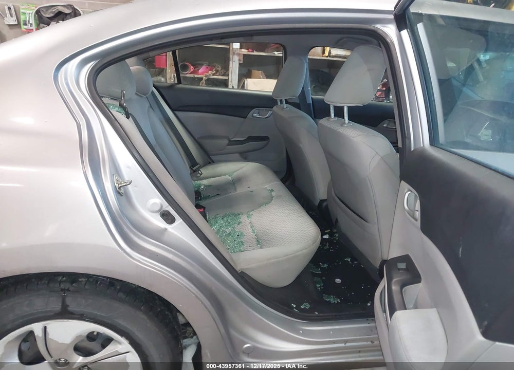 2014 HONDA CIVIC LX VIN: 19XFB2F57EE218518