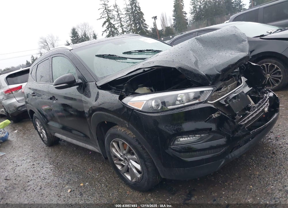 2017 HYUNDAI TUCSON SE PLUS VIN: KM8J3CA4XHU524710
