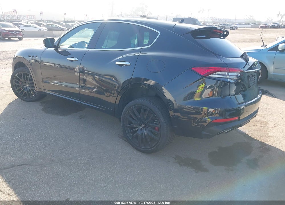 2024 MASERATI LEVANTE MODENA ULTIMA VIN: ZN661YUM3RX443734