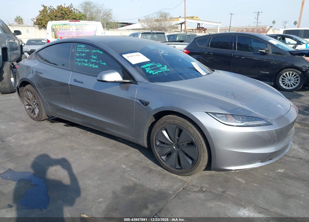 2025 TESLA MODEL 3 LONG RANGE REAR-WHEEL DRIVE/STANDARD REAR-WHEEL DRIVE VIN: 5YJ3E1EAXSF025000