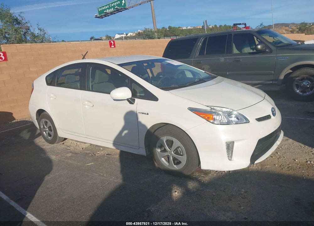 2013 TOYOTA PRIUS TWO VIN: JTDKN3DU2D0348199