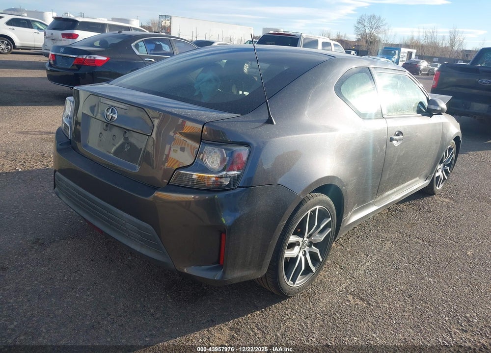 2015 SCION TC VIN: JTKJF5C72F3091555