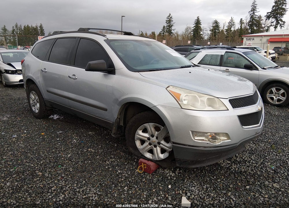 2011 CHEVROLET TRAVERSE LS VIN: 1GNKREED0BJ320835