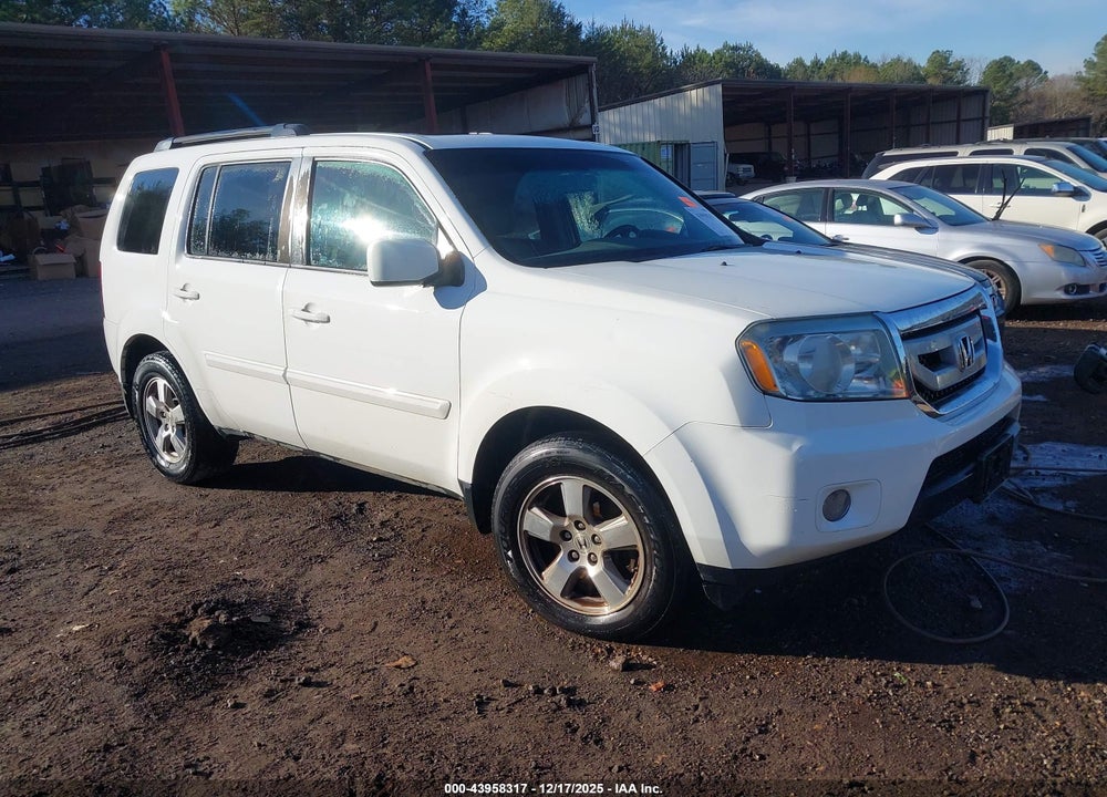 2011 HONDA PILOT EX-L VIN: 5FNYF3H52BB052687