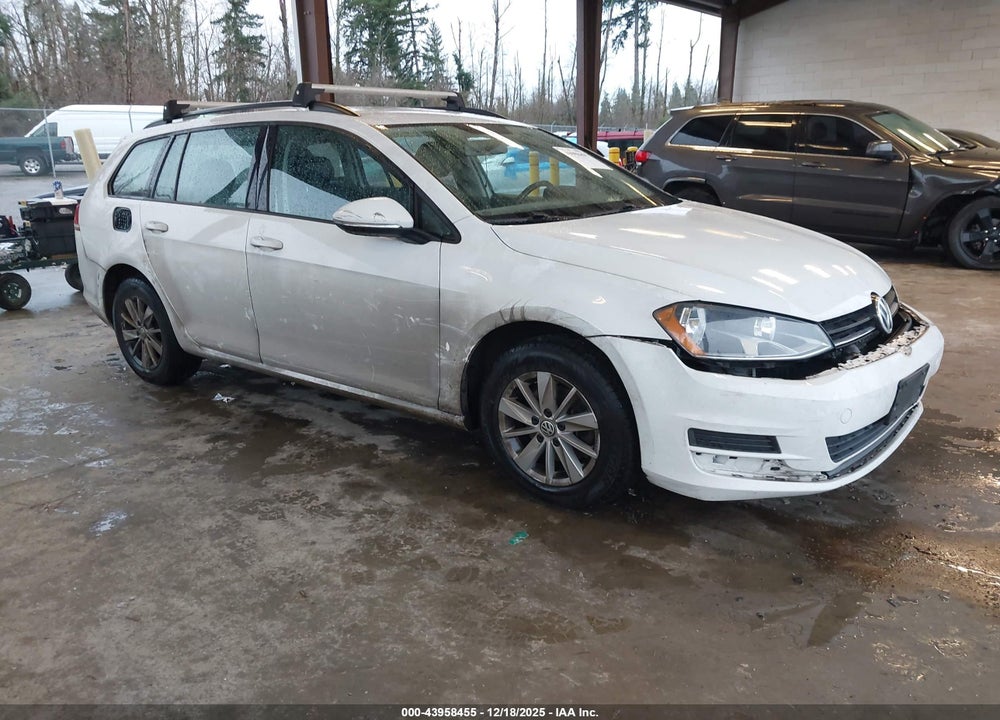 2016 VOLKSWAGEN GOLF SPORTWAGEN TSI S 4-DOOR VIN: 3VWC17AU3GM503630