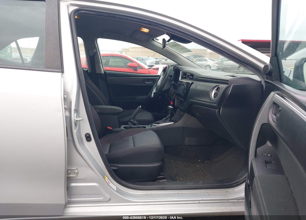 2019 TOYOTA COROLLA LE VIN: 5YFBURHE5KP905148
