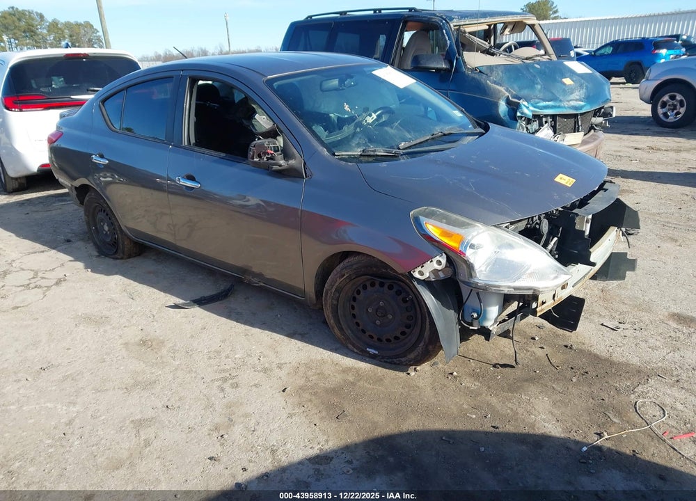 2015 NISSAN VERSA 1.6 SV VIN: 3N1CN7AP6FL881658