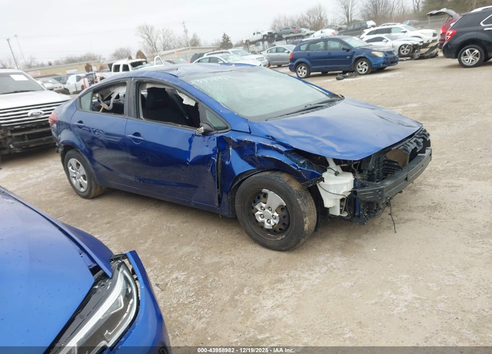 2018 KIA FORTE LX VIN: 3KPFK4A79JE266696