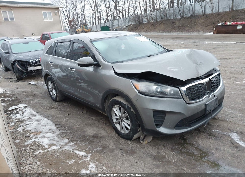 2019 KIA SORENTO 3.3L LX VIN: 5XYPGDA5XKG440235