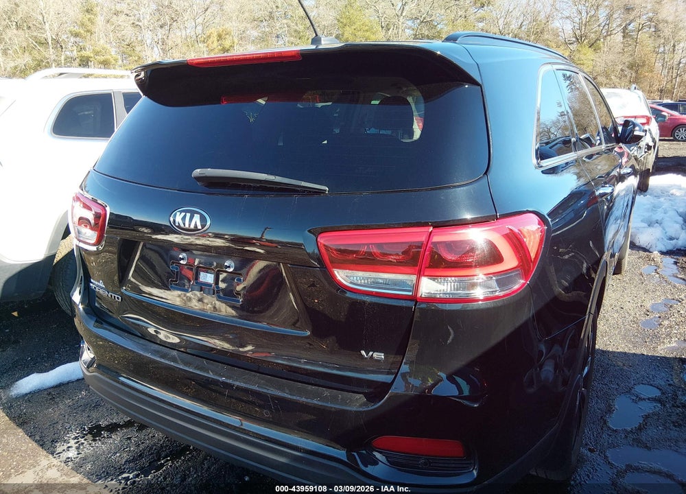 2019 KIA SORENTO 3.3L S VIN: 5XYPGDA53KG587285