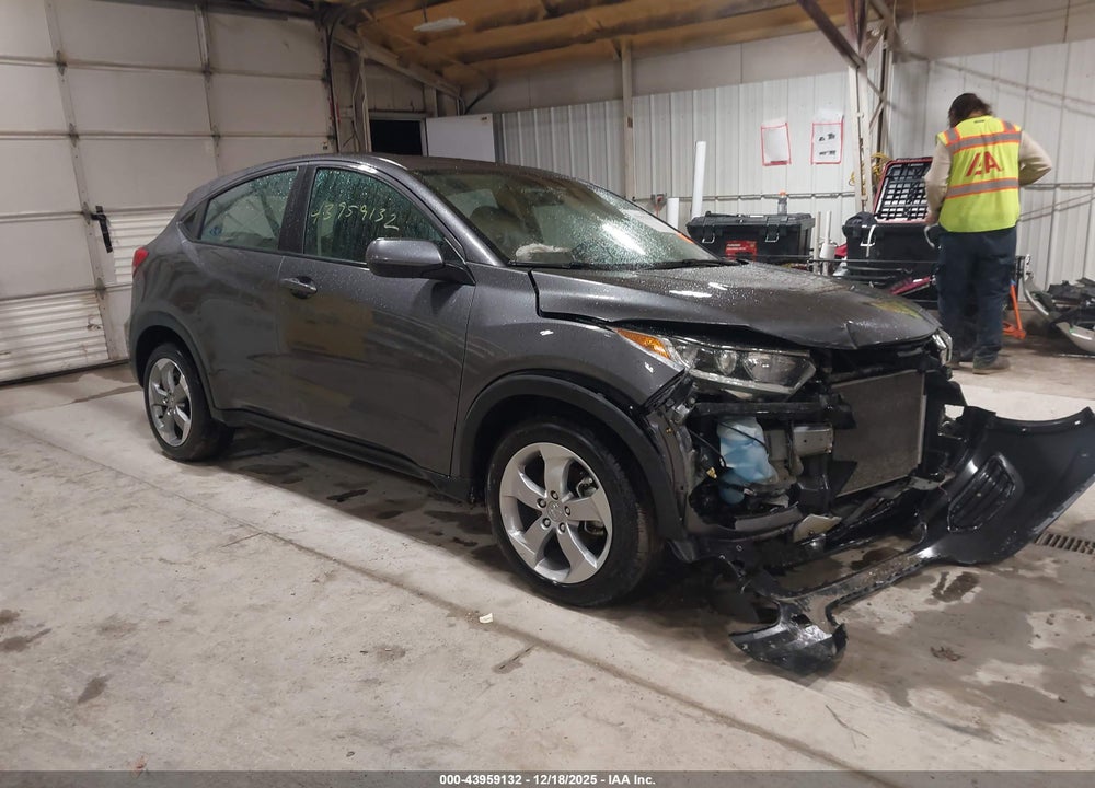 2021 HONDA HR-V AWD LX VIN: 3CZRU6H32MM739235