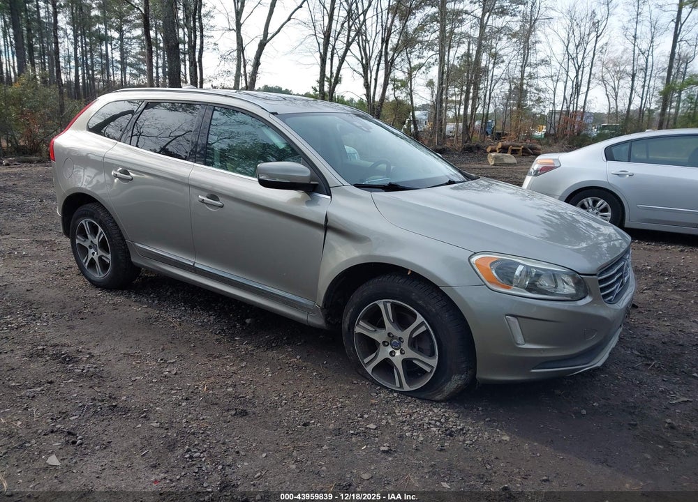 2015 VOLVO XC60 T6 VIN: YV4902RK4F2743603