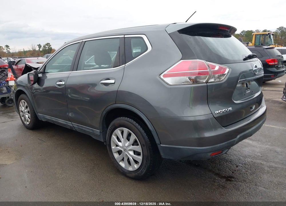 2015 NISSAN ROGUE S VIN: 5N1AT2MT4FC798727