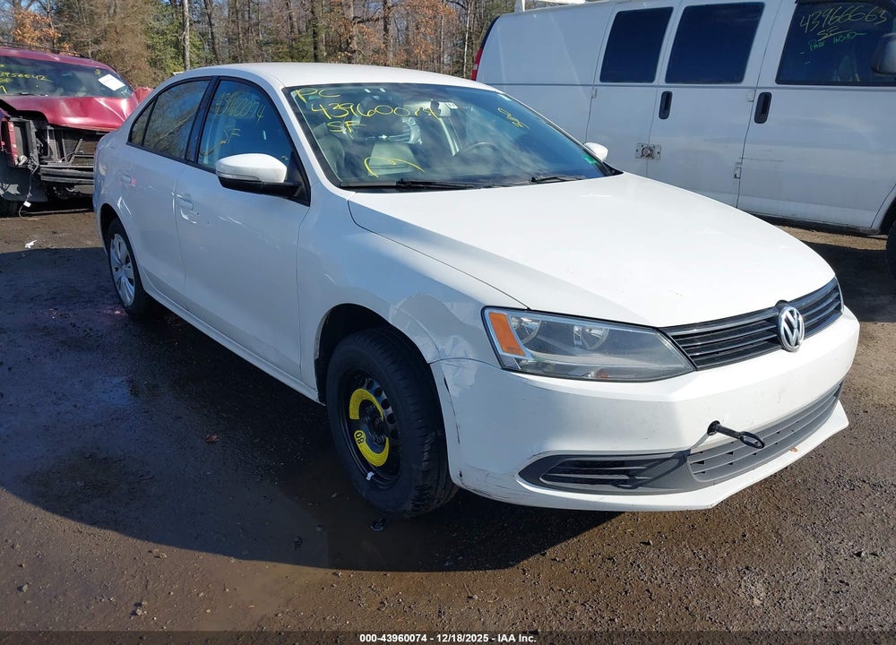 2014 VOLKSWAGEN JETTA 1.8T SE VIN: 3VWD17AJ7EM311893