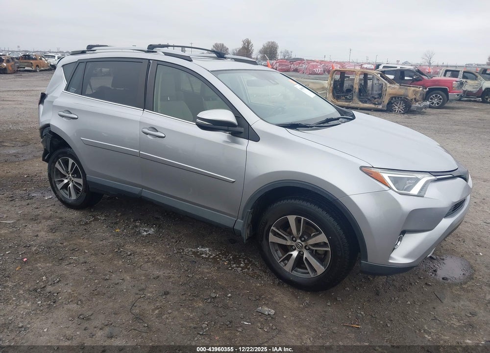 2018 TOYOTA RAV4 XLE VIN: JTMWFREVXJJ176390