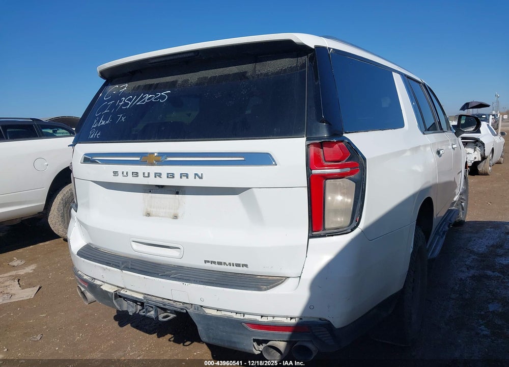 2022 CHEVROLET SUBURBAN 4WD PREMIER VIN: 1GNSKFKD3NR139152