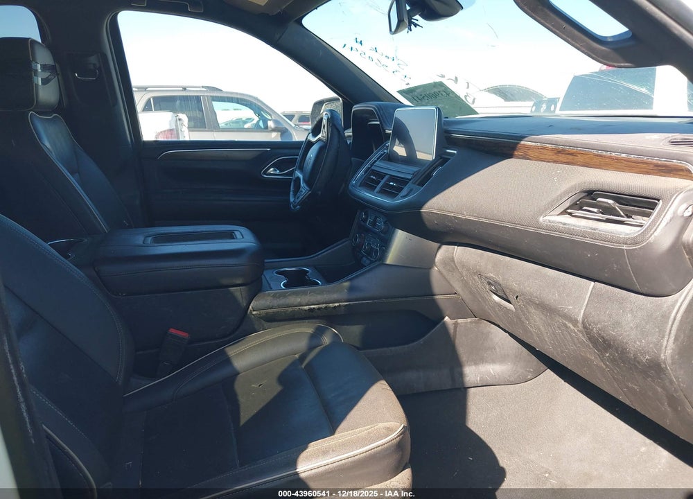 2022 CHEVROLET SUBURBAN 4WD PREMIER VIN: 1GNSKFKD3NR139152