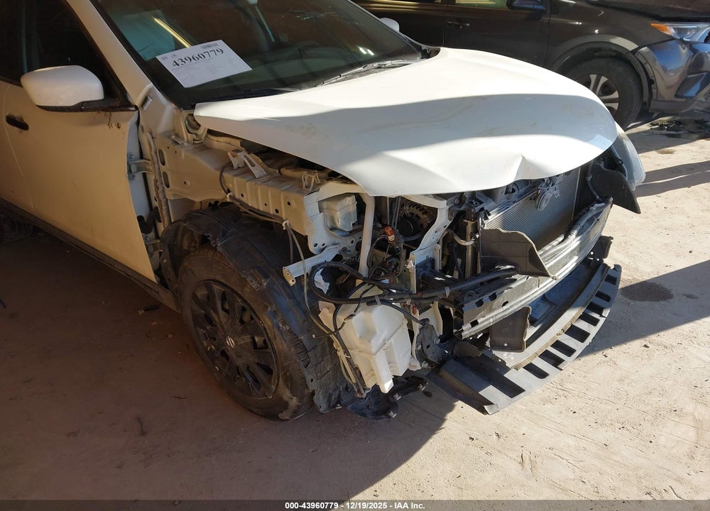 2016 NISSAN ROGUE S VIN: 5N1AT2MT4GC848088