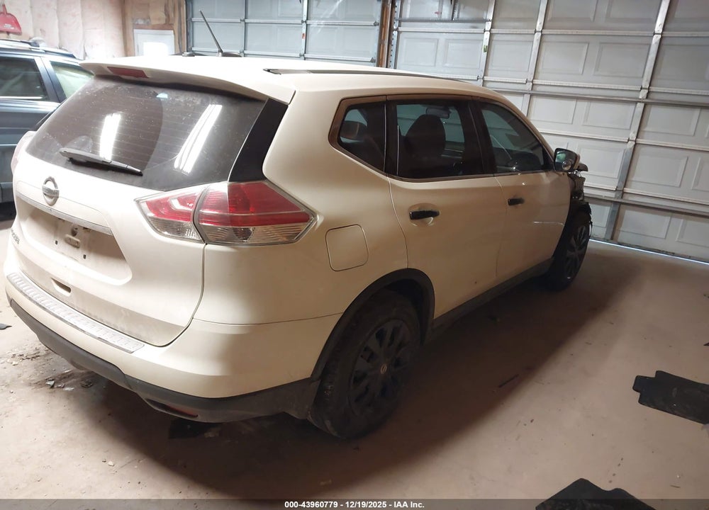 2016 NISSAN ROGUE S VIN: 5N1AT2MT4GC848088