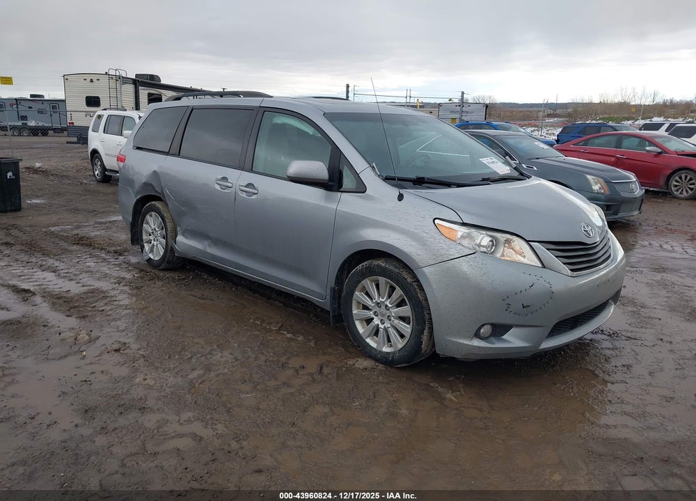 2012 TOYOTA SIENNA XLE 7 PASSENGER VIN: 5TDDK3DC7CS047092