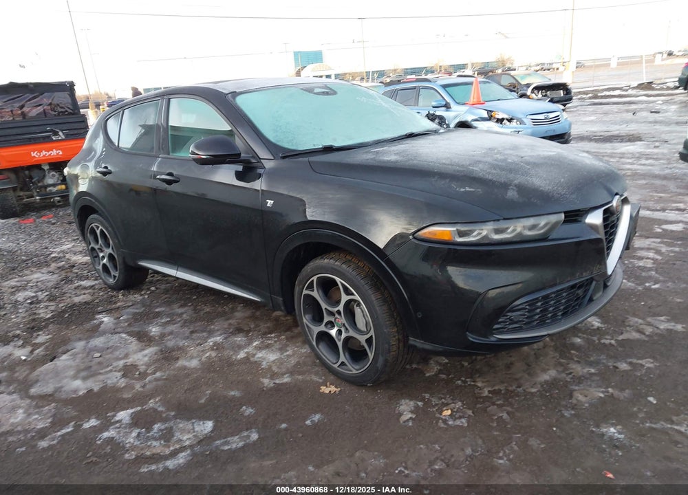 2024 ALFA ROMEO TONALE TI EAWD VIN: ZASPATCW0R3032282