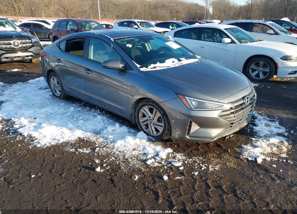 2019 HYUNDAI ELANTRA SEL VIN: 5NPD84LF1KH465376