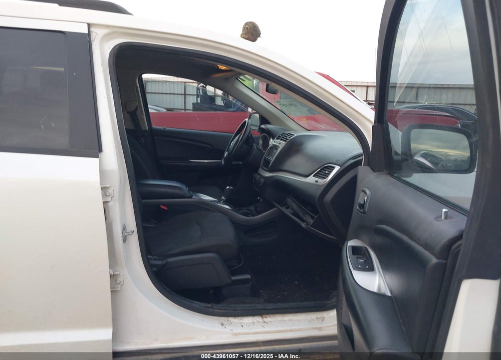 2018 DODGE JOURNEY SXT VIN: 3C4PDCBB1JT172531