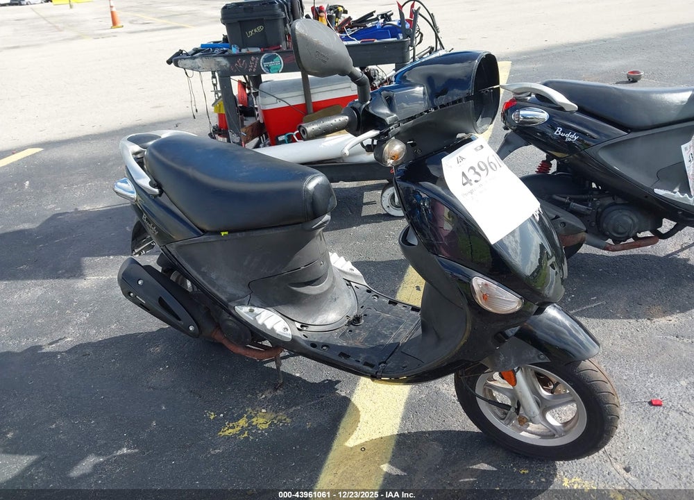 2022 GENUINE SCOOTER CO. BUDDY 50 VIN: RFVPAP5A7N1131665