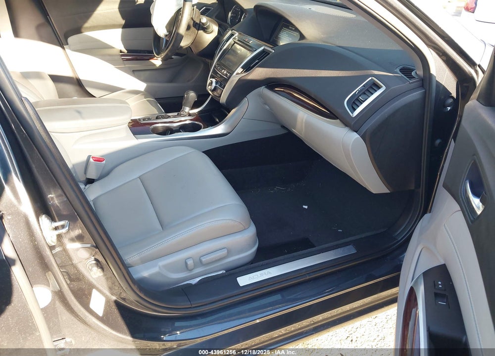 2016 ACURA TLX VIN: 19UUB1F37GA007004