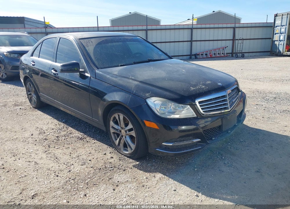 2013 MERCEDES-BENZ C 300 LUXURY 4MATIC VIN: WDDGF8AB0DA859106