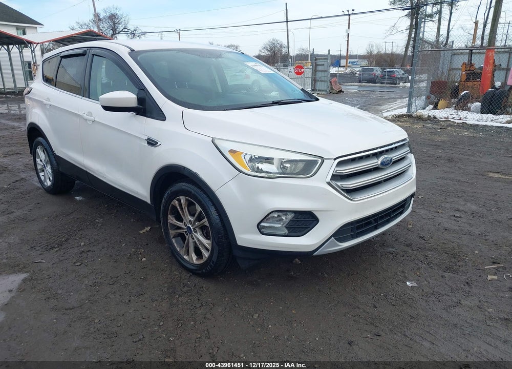 2017 FORD ESCAPE SE VIN: 1FMCU9G96HUB27720
