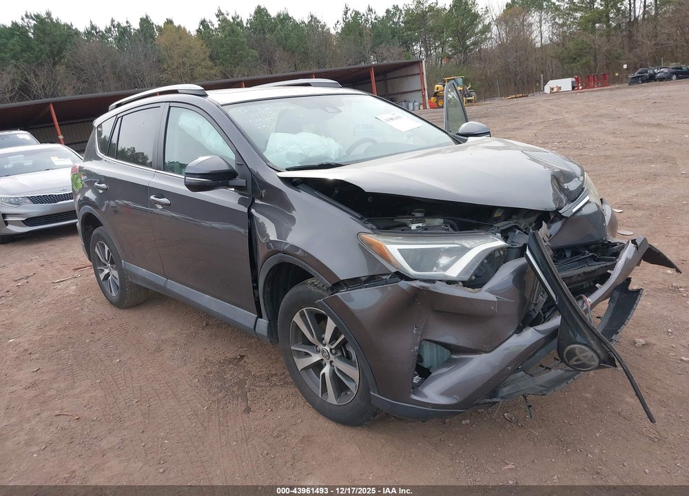 2018 TOYOTA RAV4 ADVENTURE/XLE VIN: 2T3WFREV4JW419032