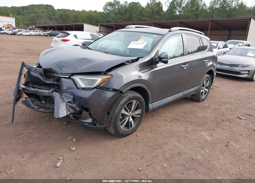 2018 TOYOTA RAV4 ADVENTURE/XLE VIN: 2T3WFREV4JW419032