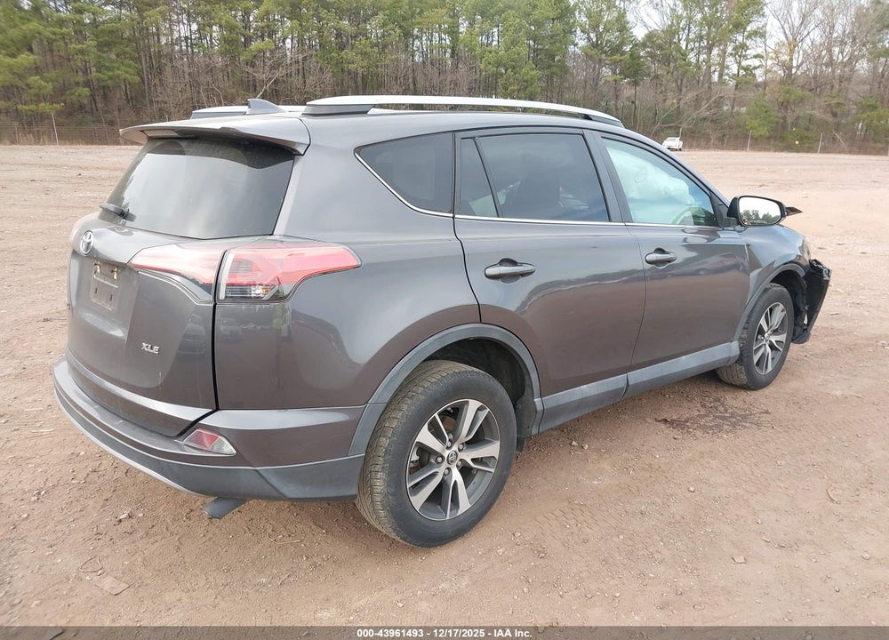 2018 TOYOTA RAV4 ADVENTURE/XLE VIN: 2T3WFREV4JW419032