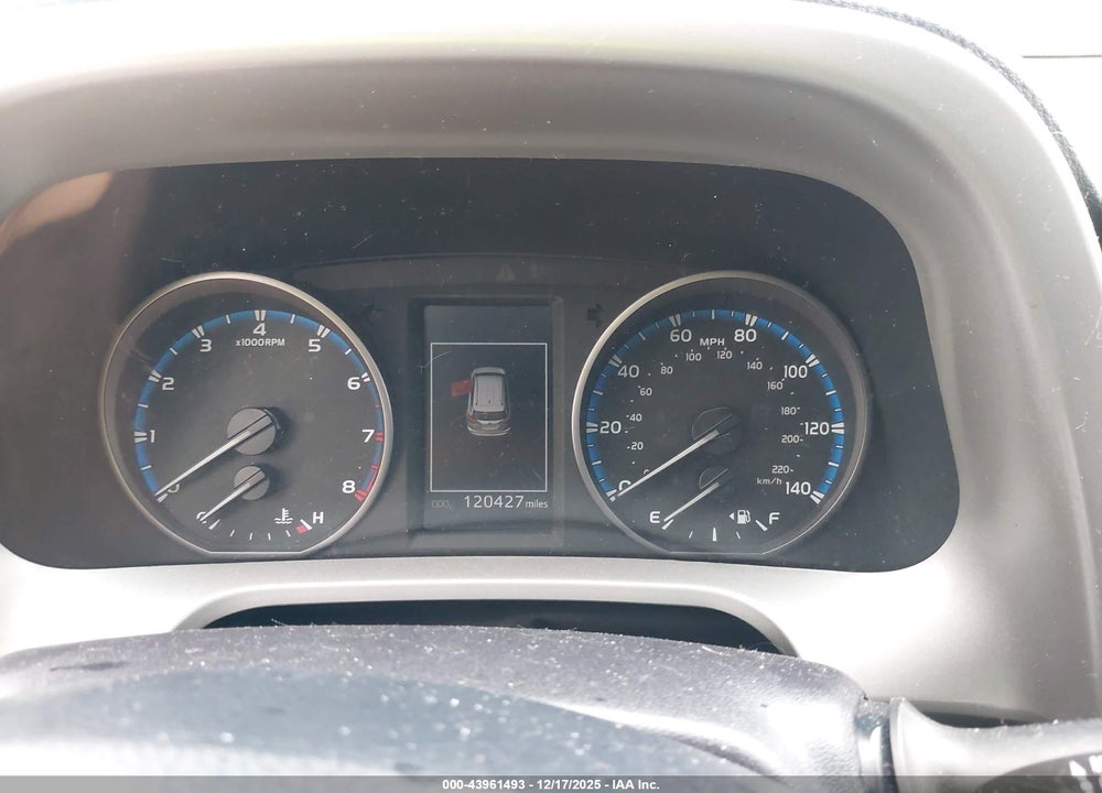 2018 TOYOTA RAV4 ADVENTURE/XLE VIN: 2T3WFREV4JW419032