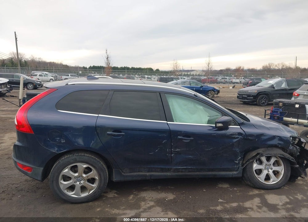 2013 VOLVO XC60 3.2 PREMIER VIN: YV4940DZ4D2367933